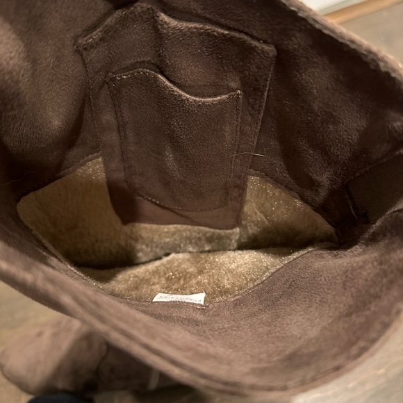 Brown boots - Picture 4 of 8